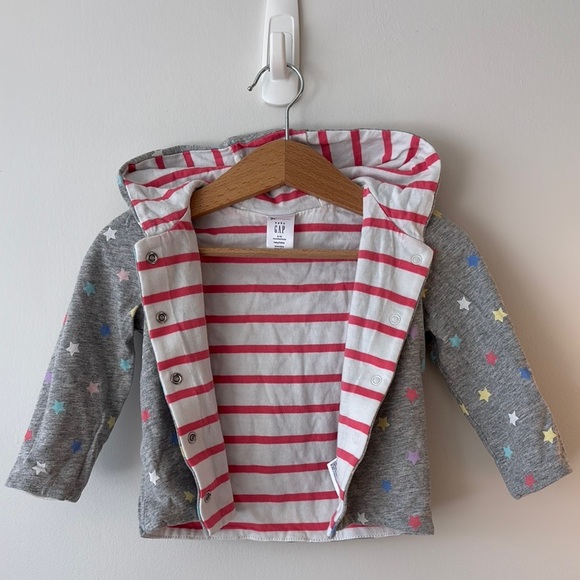 Gray Star Patterned Hoodie for Kids - Picture 3 of 3